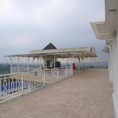 Chevilly Resort & Camp-2