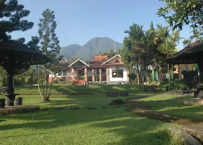 Villa Sido Mukti Curug Nangka Bogor